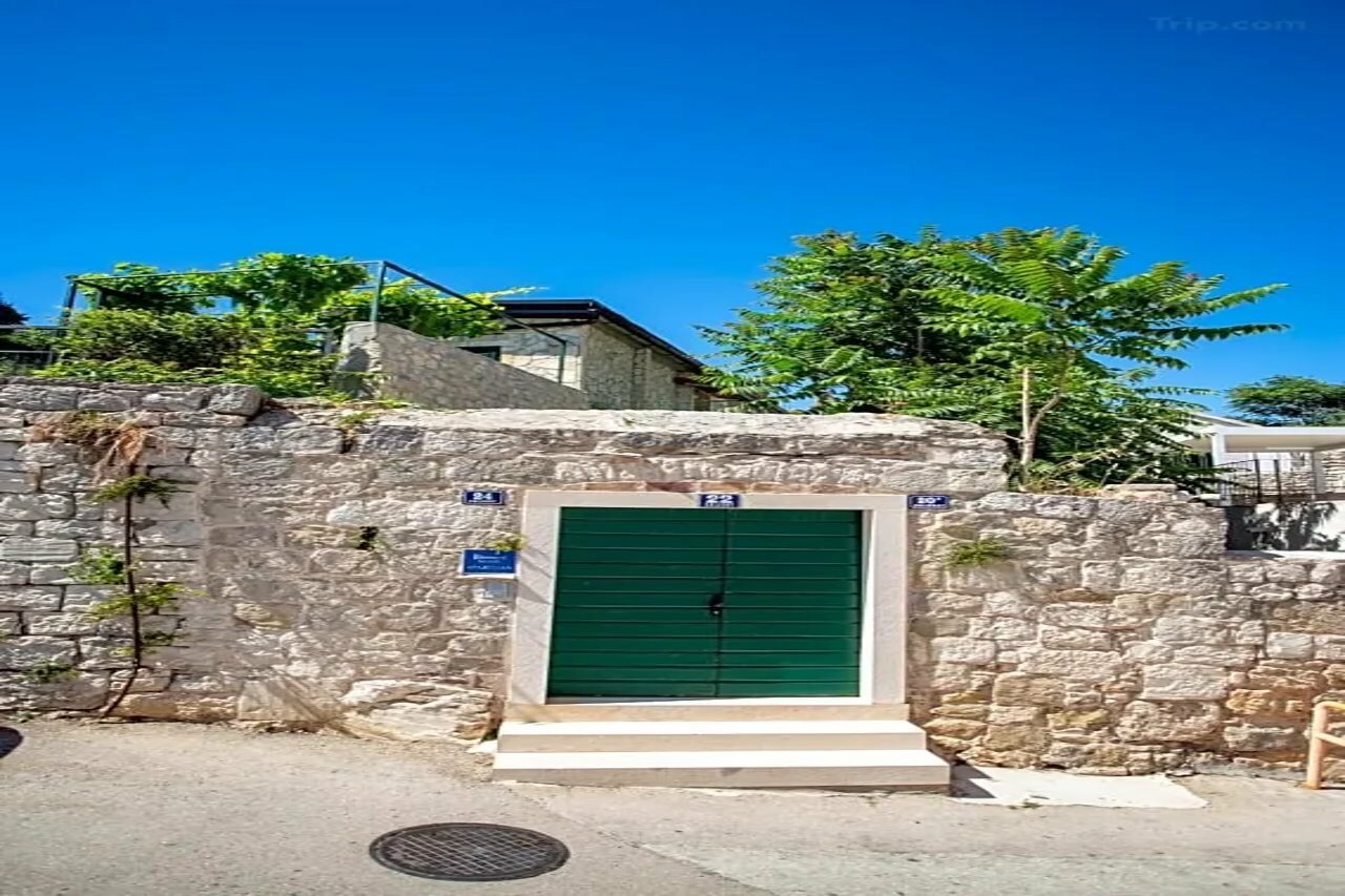 Фото Garden Apartment Hotel