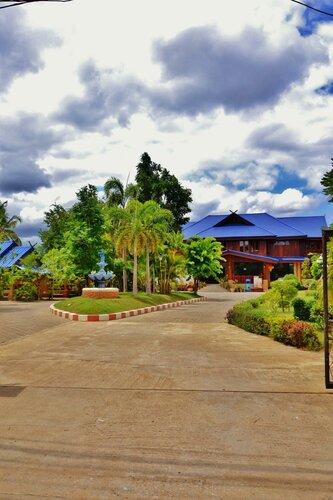 Гостиница Suandarbporn Resort Mae Sot в Мэсоте