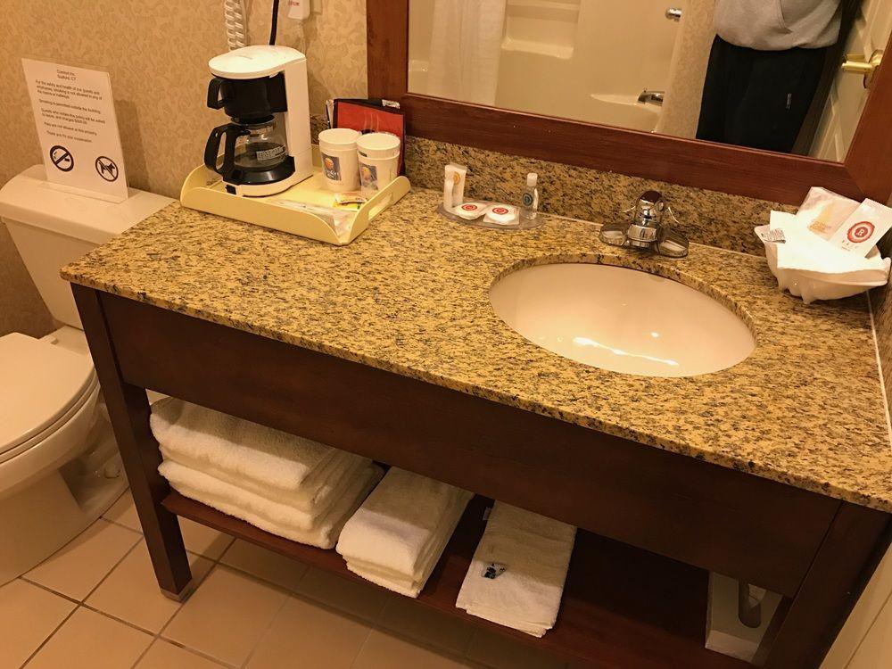 Фото Comfort Inn Guilford near I-95