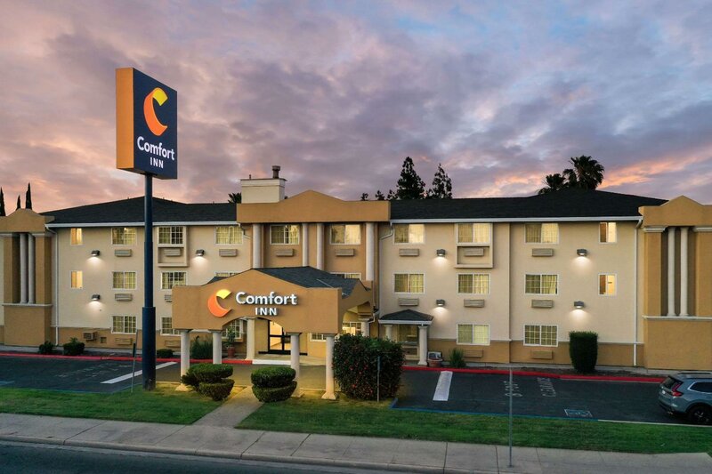 Гостиница Comfort Inn Modesto в Модесто
