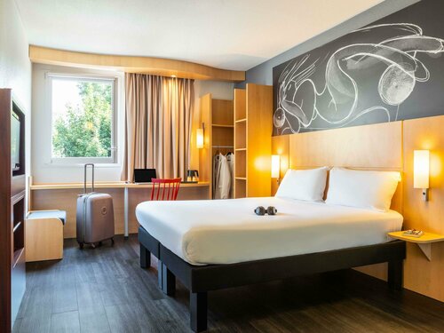Гостиница Ibis Paris Meudon Velizy в Медоне