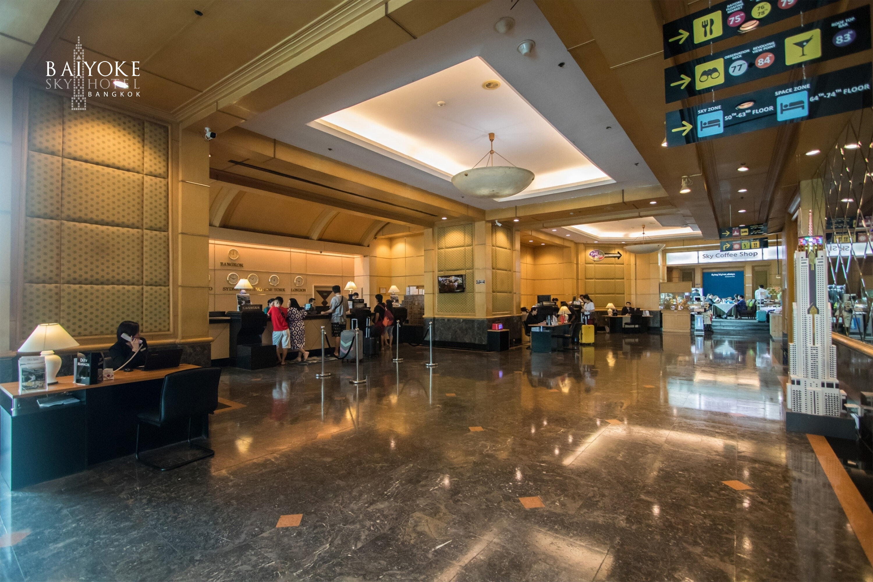 Фото Baiyoke Sky Hotel