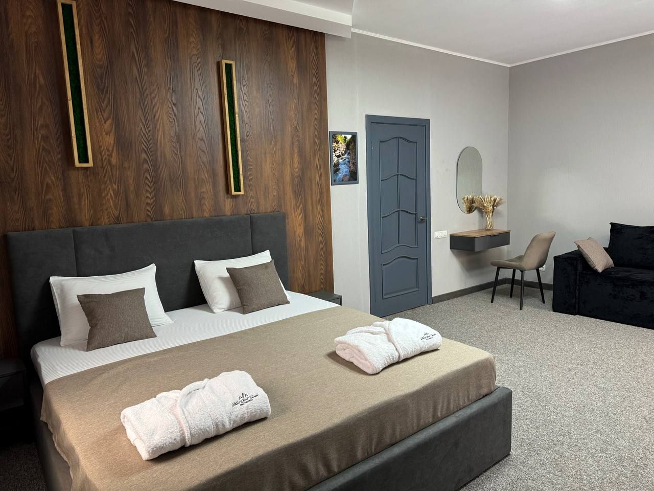 Фото Black Rock Garden