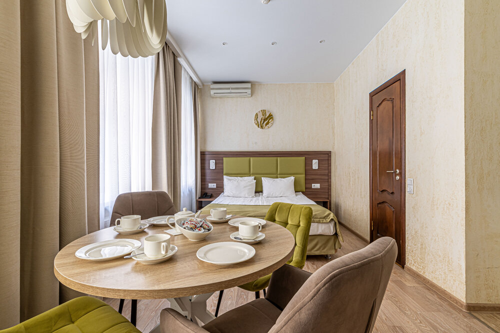 Фото Династия