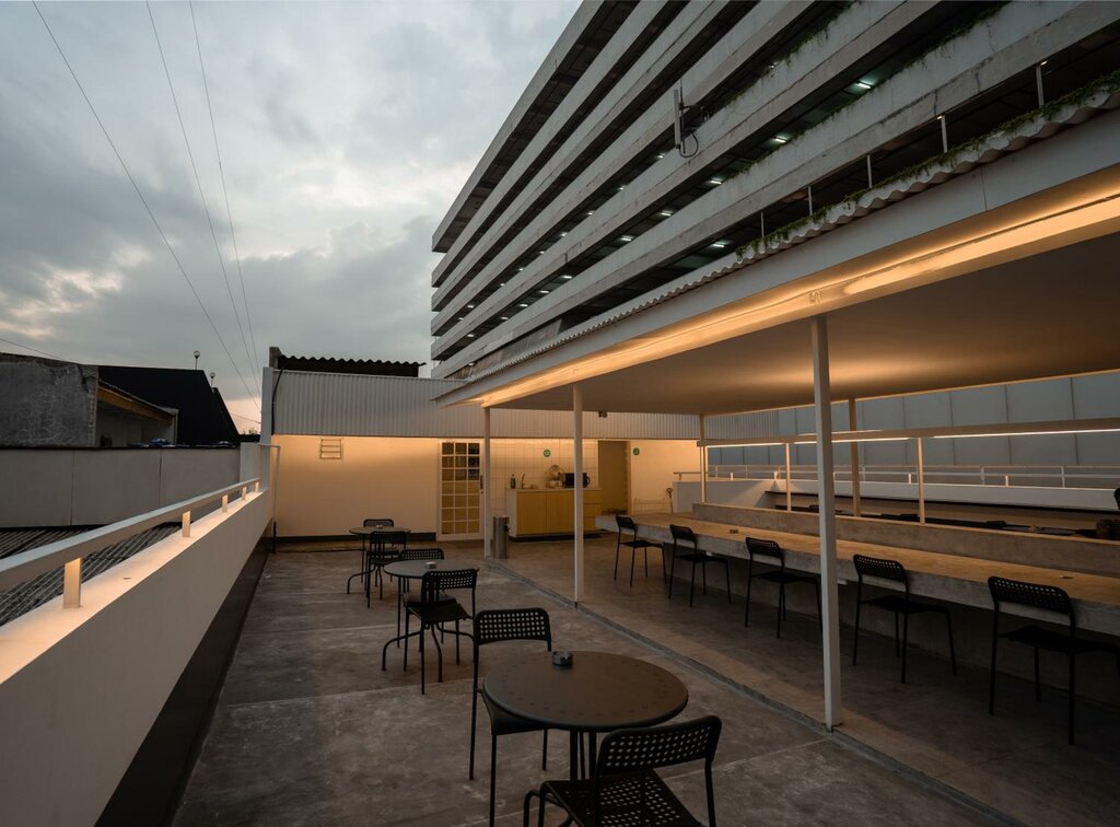 Hotel Bobobox Pods Alun Alun, Bandung, photo