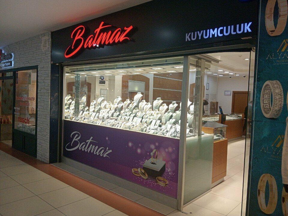 Jewelry store Batmaz Kuyumculuk, Istanbul, photo