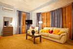 Paddock (Omskaya Street, 82И) ، فندق