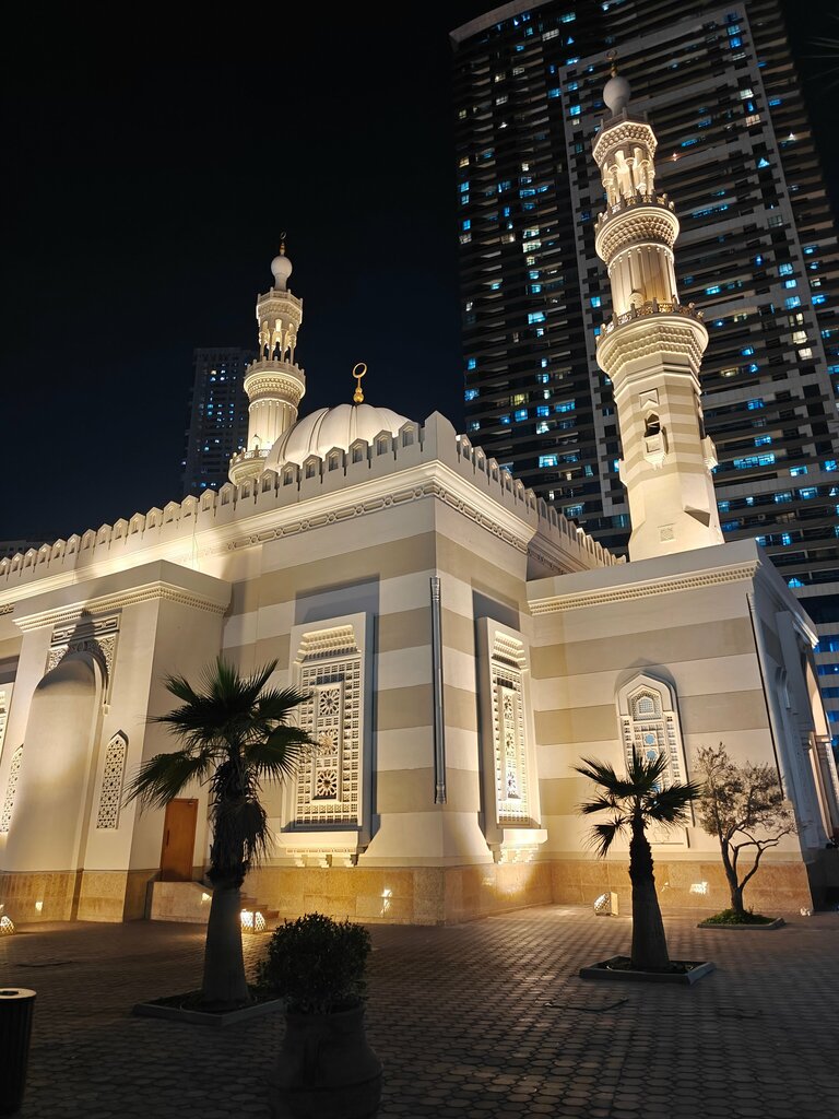Mosque Al Qasba Masjid, Sharjah, photo