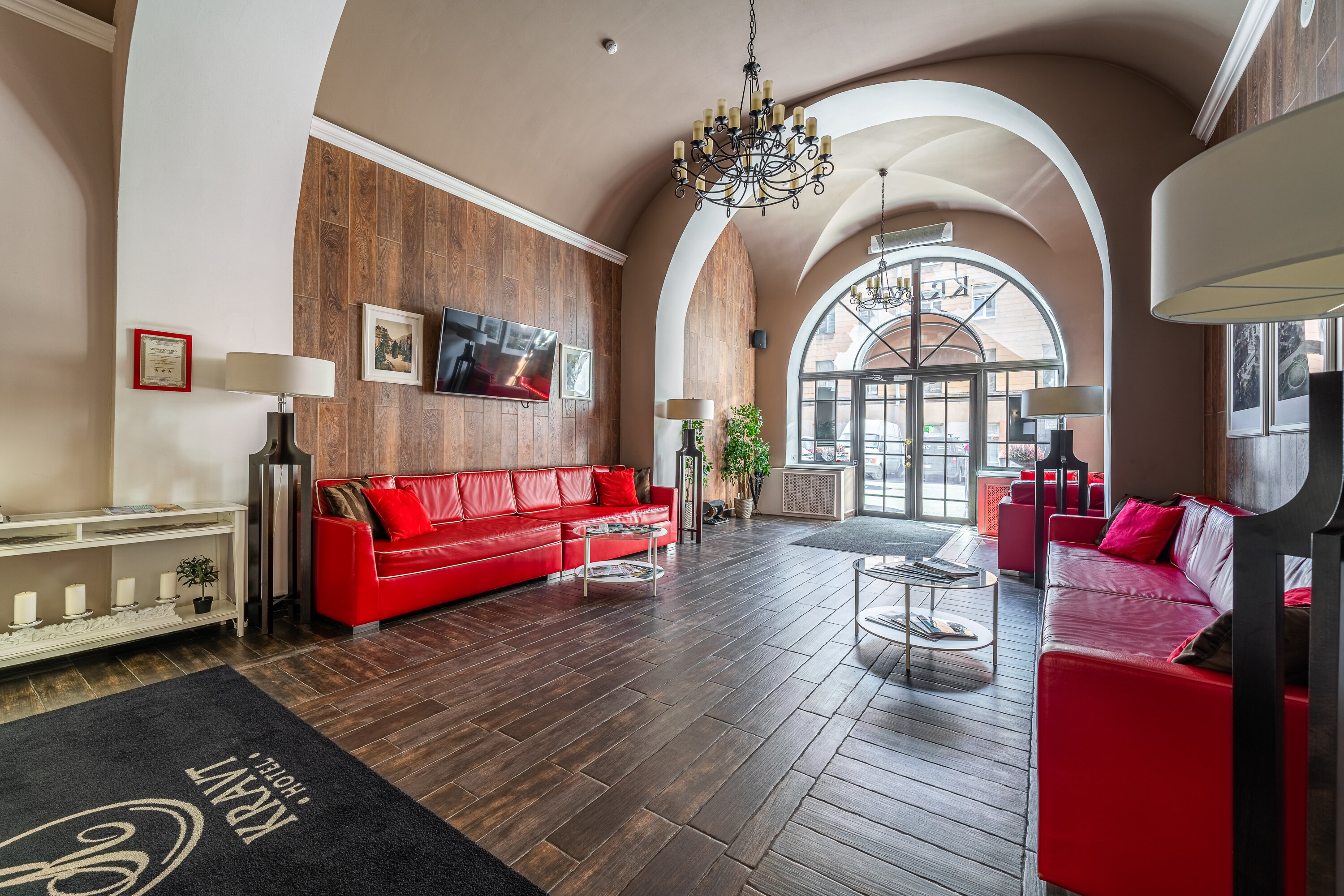 Фото отеля 1