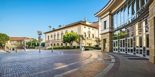 Гостиница Sheraton Pasadena в Пасадене