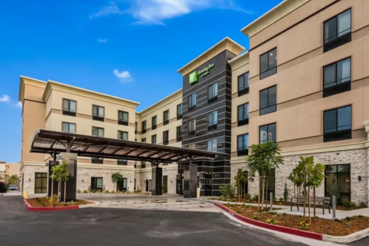 Фото Holiday Inn Hotel & Suites Silicon Valley - Milpitas, an Ihg Hotel