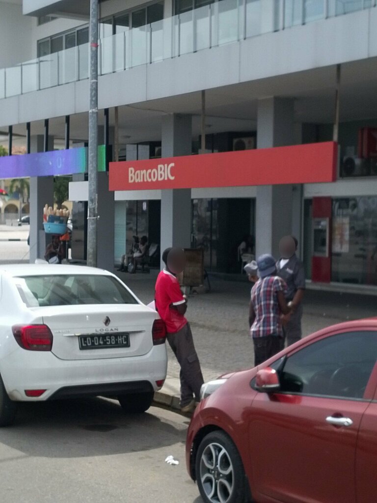 ATM Bic, Loanda, photo