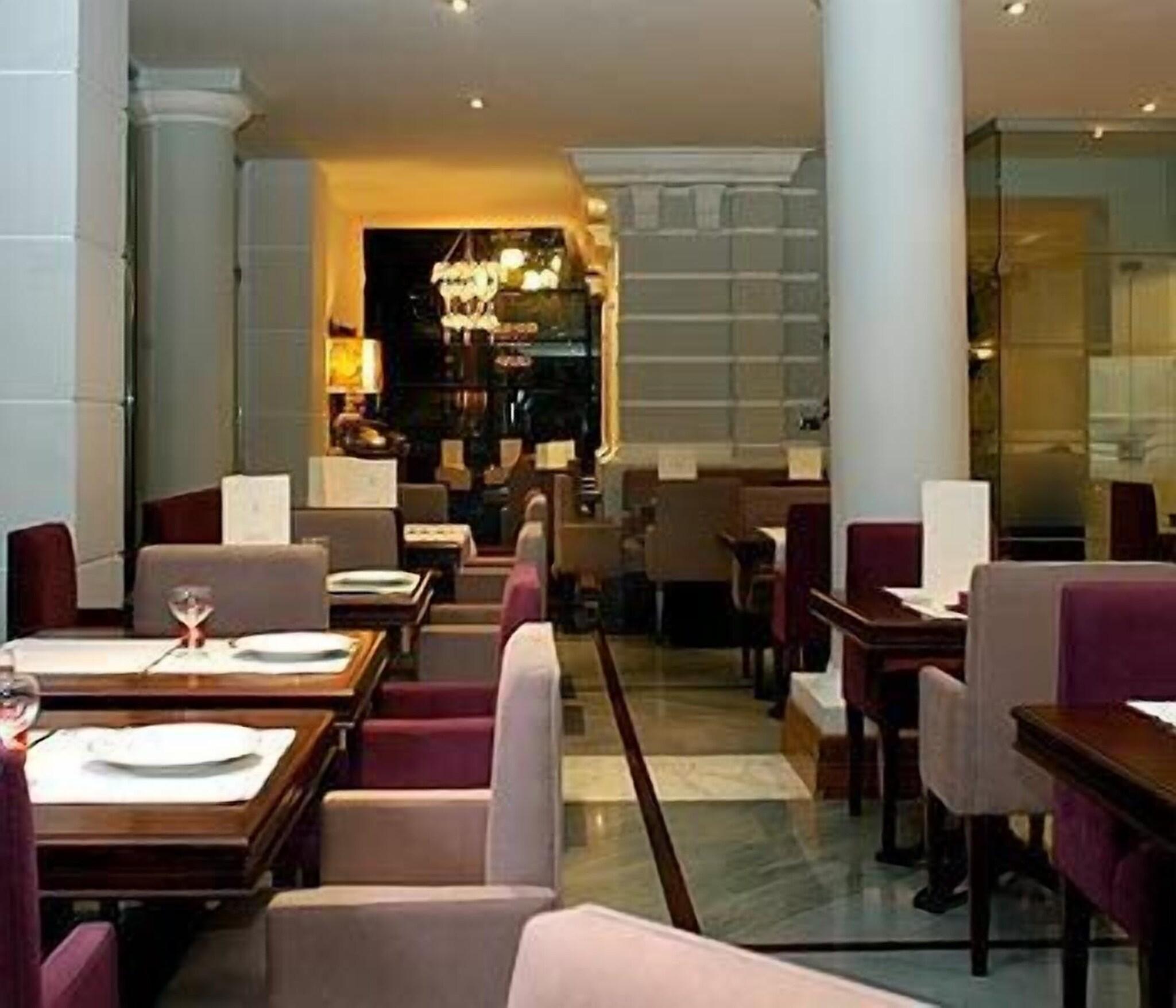 Фото Hotel Flora