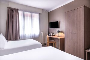 Гостиница Sure Hotel by Best Western Lorient Centre