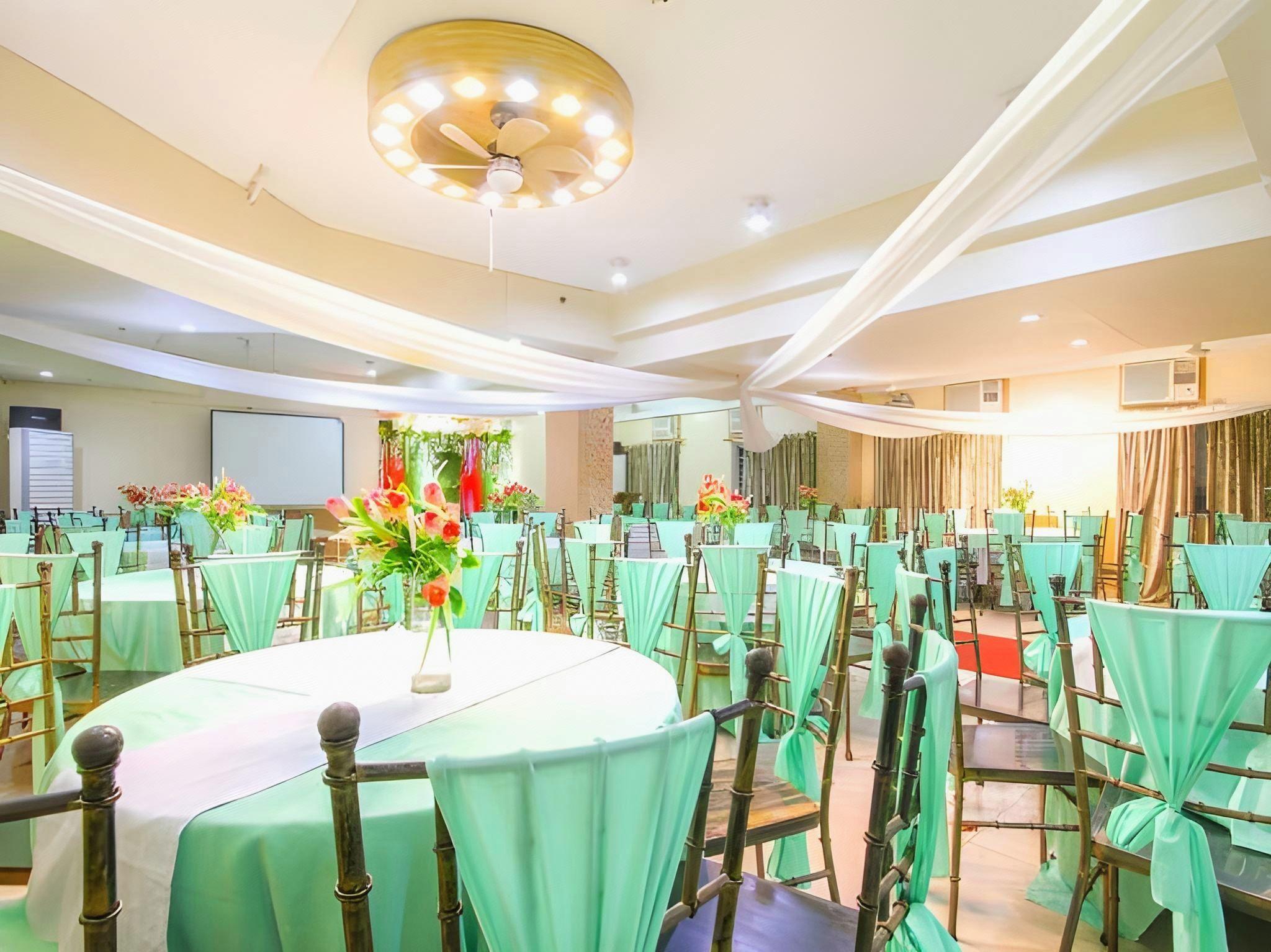 Фото Rooms498 - Hostel