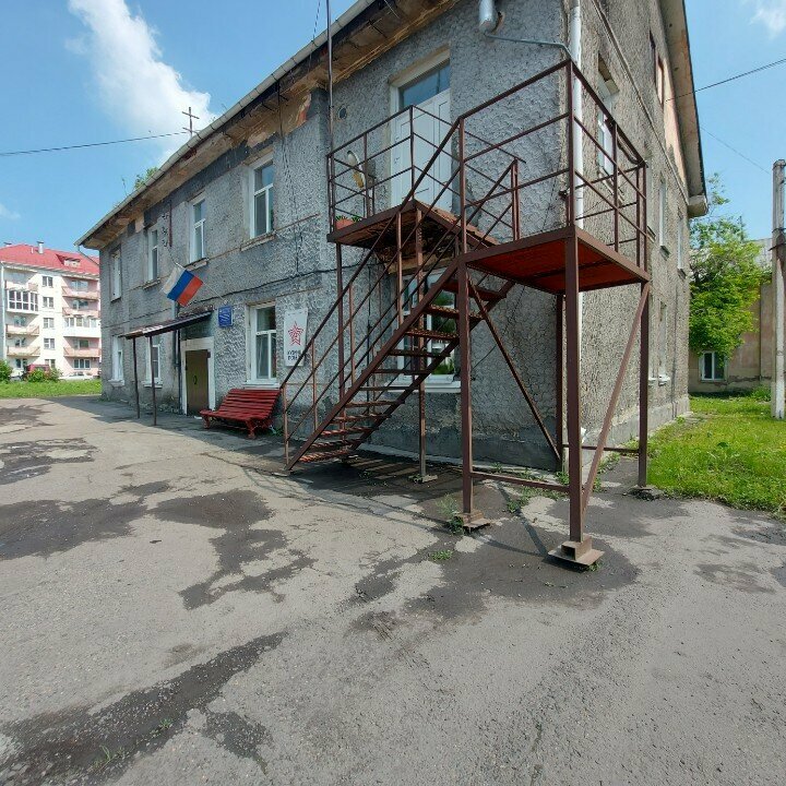 الخدمات الطبية الطارئة Skoraya meditsinskaya pomoshch, podstantsiya Kuznetskogo rayona ، نوفوكوزنتسك، صورة