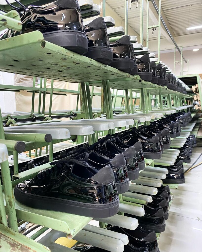 Shoe studio Italian Shoe Factory, Dubai, photo