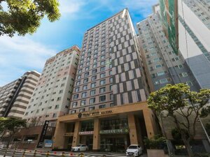 Гостиница Hotel With City