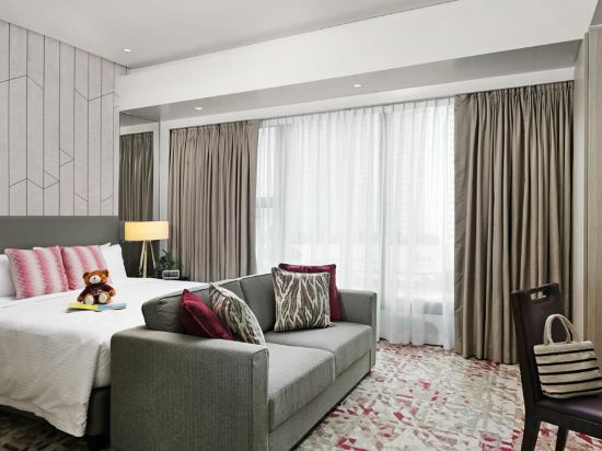 Фото Somerset Central Salcedo Makati