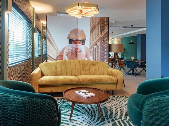 Фото The James Hotel Rotterdam