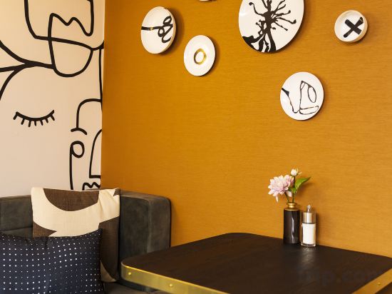 Фото Huygens Place