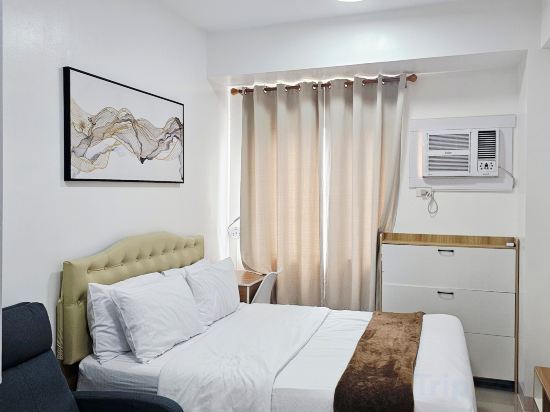 Фото Acellyne's Suites at Green 2 Residences