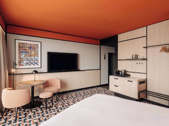 Фото DoubleTree by Hilton Amsterdam Centraal Station