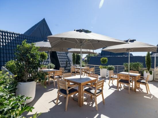 Фото Auckland Rose Park Hotel