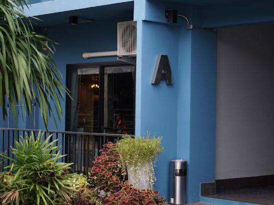 Фото Nine Blue Residence