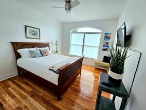 Hot Tub, Indoor Batting Cage and Pool Table - Charming Year-Round Retreat (Delaware, Sussex County), hotel