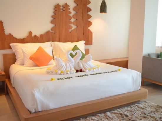 Фото Hotel Nikko Bali Benoa Beach