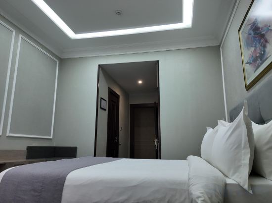 Фото Huayue Mansion Hotel