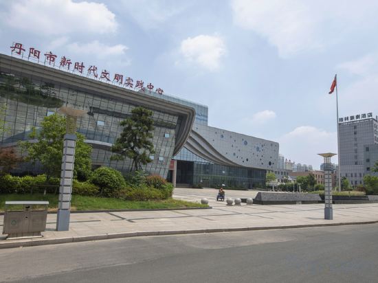 Фото GreenTree Inn Zhenjiang Danyang Development Zone Municipal Government Business Hotel