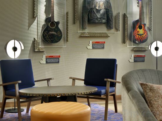 Фото Hard Rock Hotel Madrid