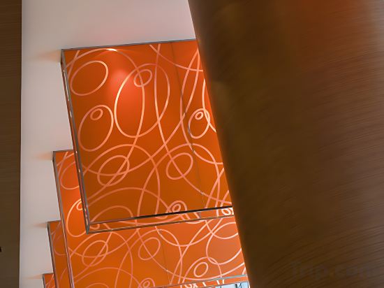 Фото Novotel Hong Kong Citygate