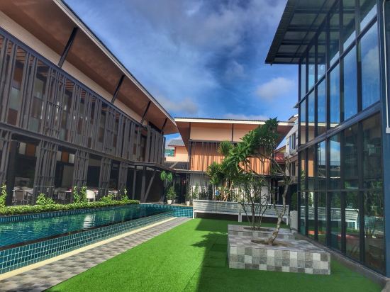 Фото Blue Lagoon Hotel