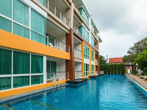 Phuket Seaview Resotel