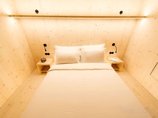 Фото Zero Box Lodge Porto