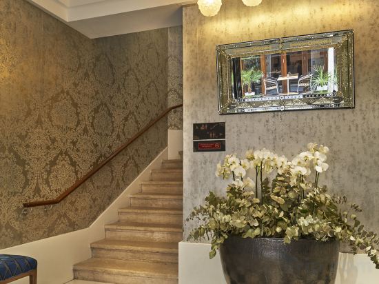 Фото Best Western Premier Hotel Bayonne Etche Ona Bordeaux