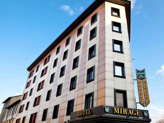 Фото отеля 1