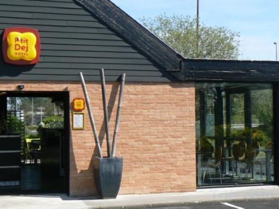 Фото The Originals Access, Hôtel Bordeaux Aéroport