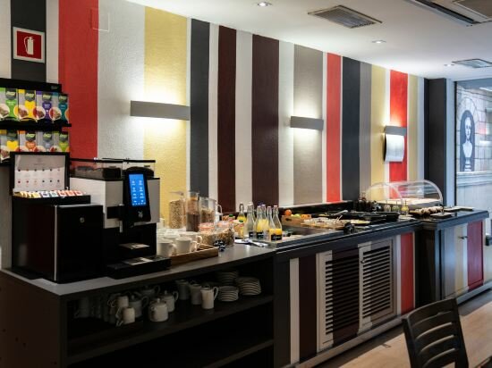 Фото Отель Catalonia Roma