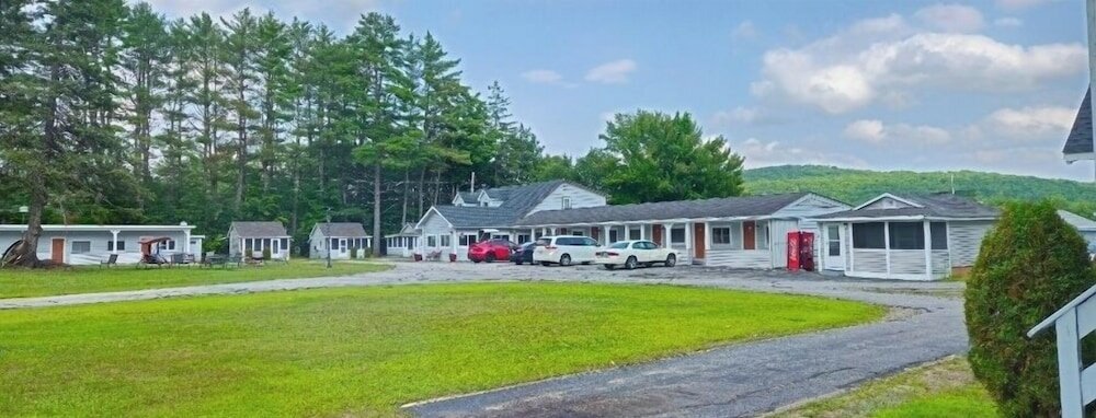 Фото Pilgrim Inn & Cottages