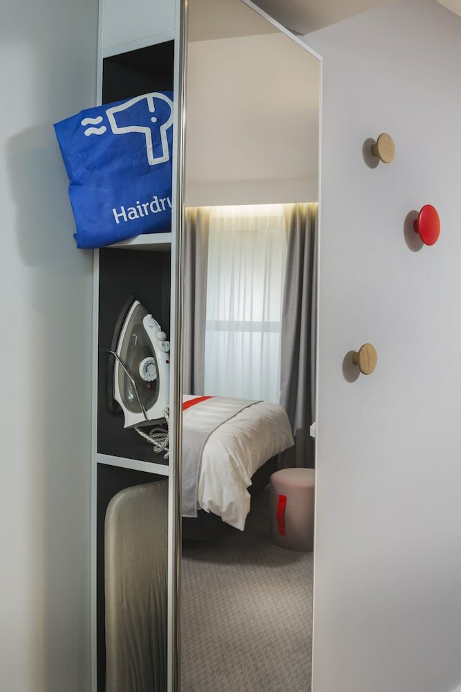 Фото Holiday Inn Express St. Albans - M25, Jct. 22, an Ihg Hotel