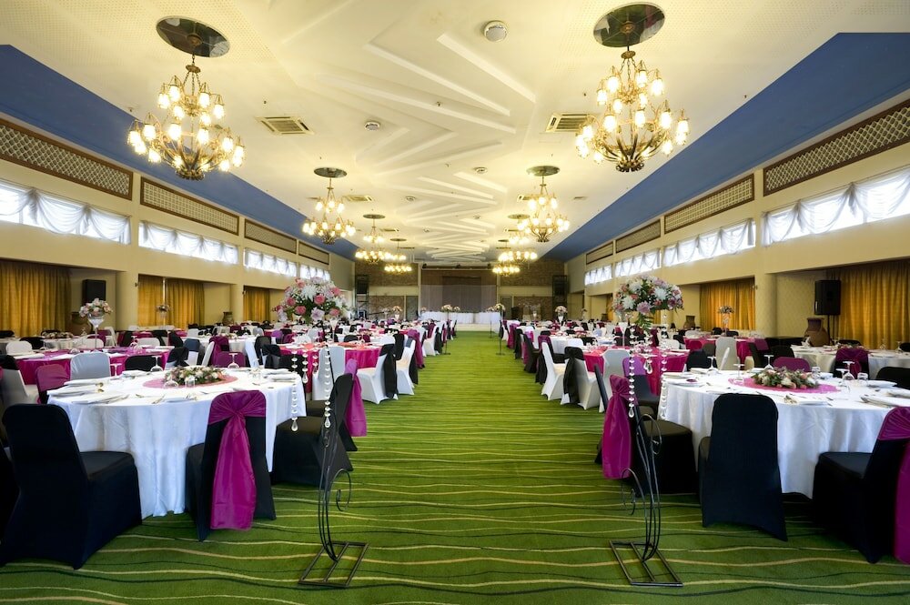 Фото Golf Course Hotel