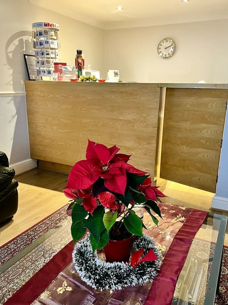 Фото Melbourne House Hotel