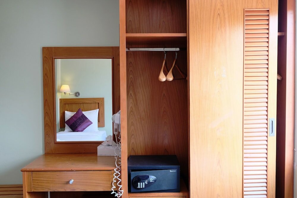 Фото Chilli Hotel & Restaurant