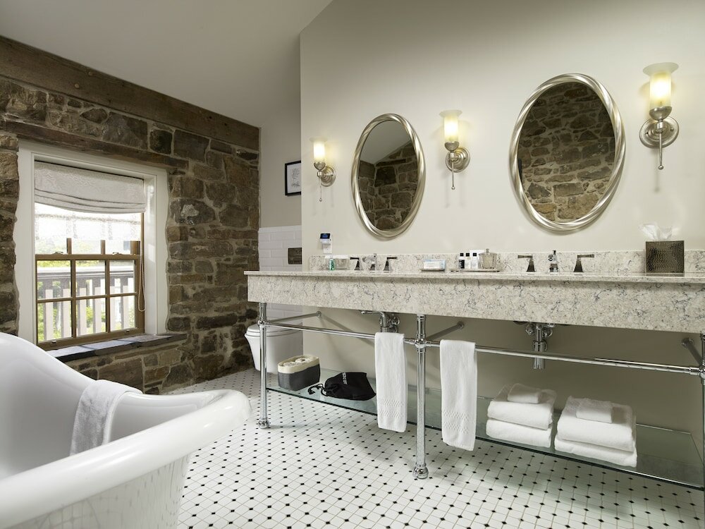 Фото The Barracks Inn