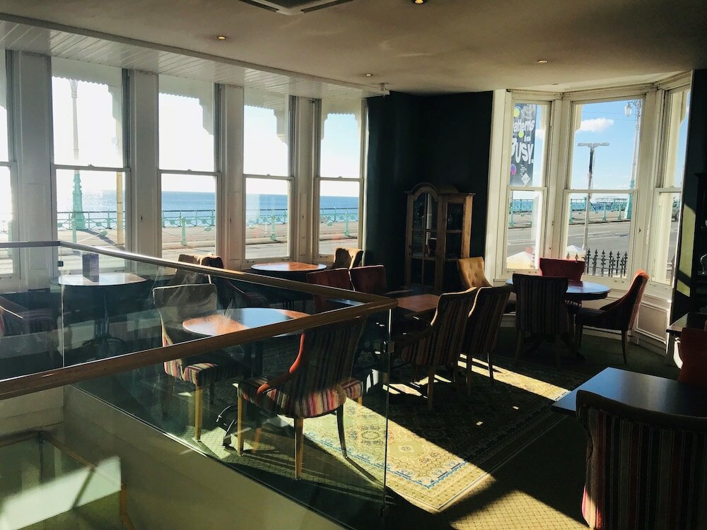 Фото Queens Hotel