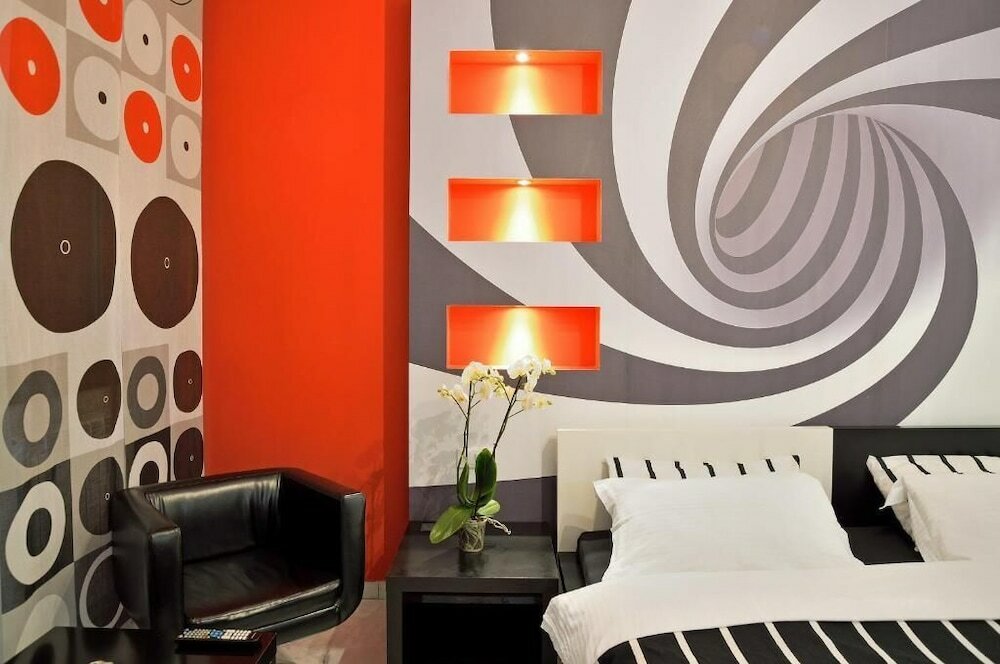 Фото Black & White G&g